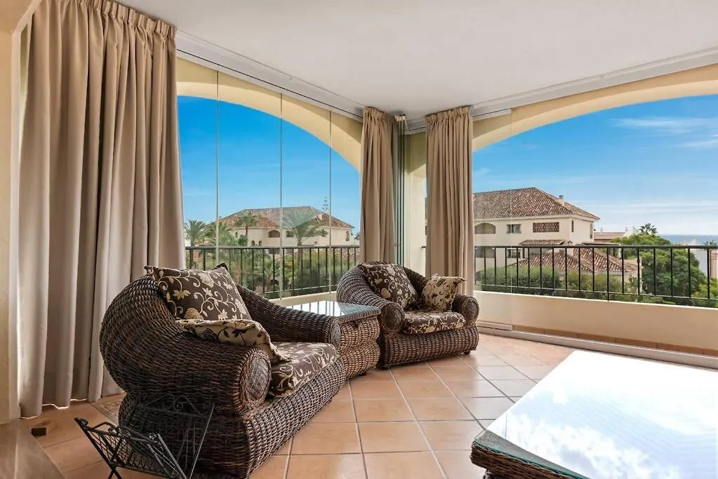 アパート Awesome 3 Bedroom Apart. W/ 4 Terraces, Pool & Parking マルベーリャ