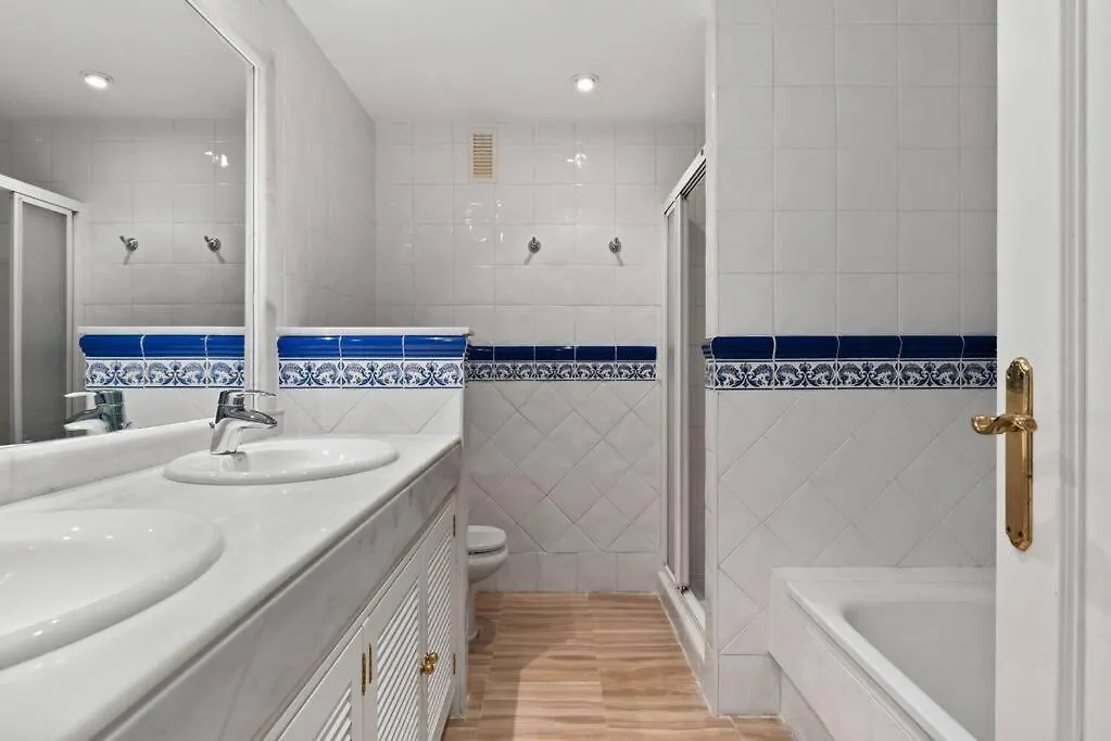 Apartment Awesome 3 Bedroom Apart. W/ 4 Terraces, Pool & Parking Marbella Spain